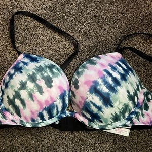 PINK Wear Everywhere Super Push Up Bra